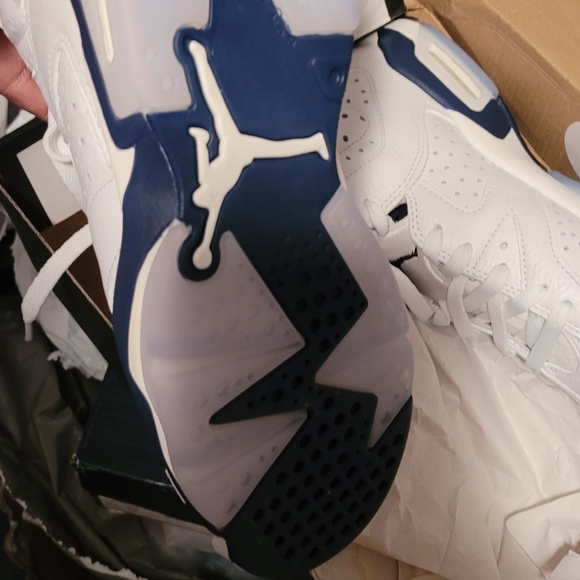 Jordan Retro 6 - Picture 3 of 6